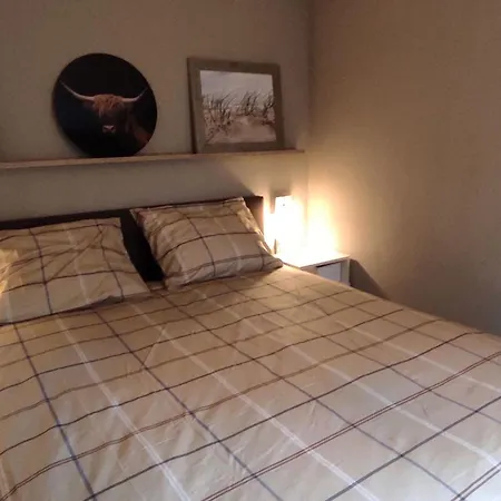 Gemuetliches Ferienbungalow Mit Garten By Interhome Hébergement de vacances