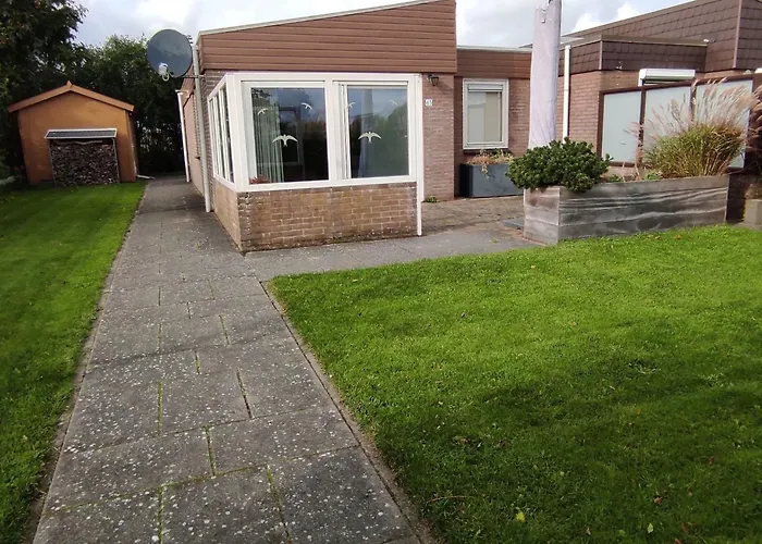 Gemuetliches Ferienbungalow Mit Garten By Interhome * Callantsoog