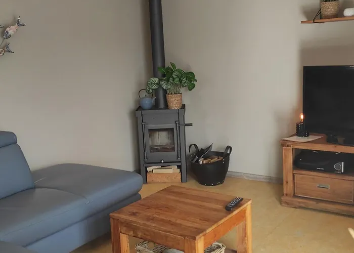 Gemuetliches Ferienbungalow Mit Garten By Interhome Holiday home Callantsoog