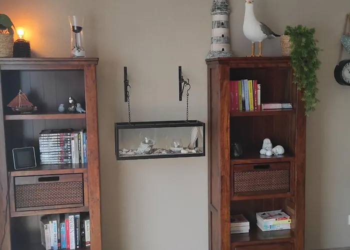 Gemuetliches Ferienbungalow Mit Garten By Interhome Holiday home Callantsoog