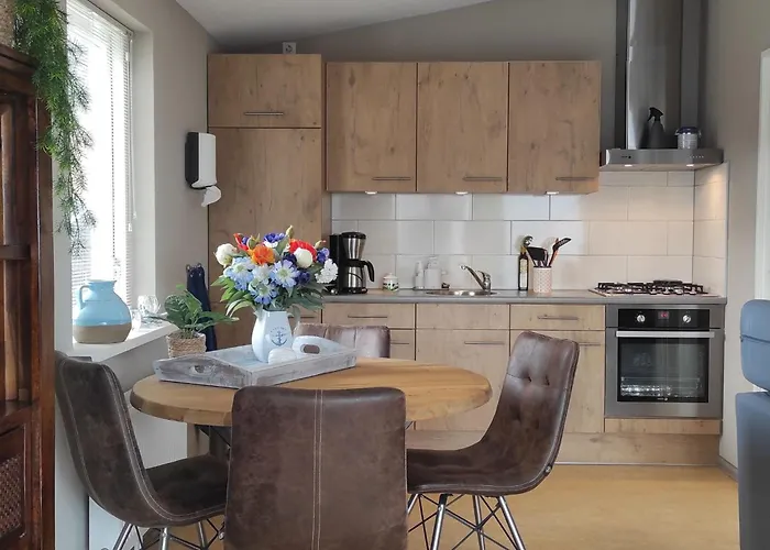 Holiday home Gemuetliches Ferienbungalow Mit Garten By Interhome Callantsoog