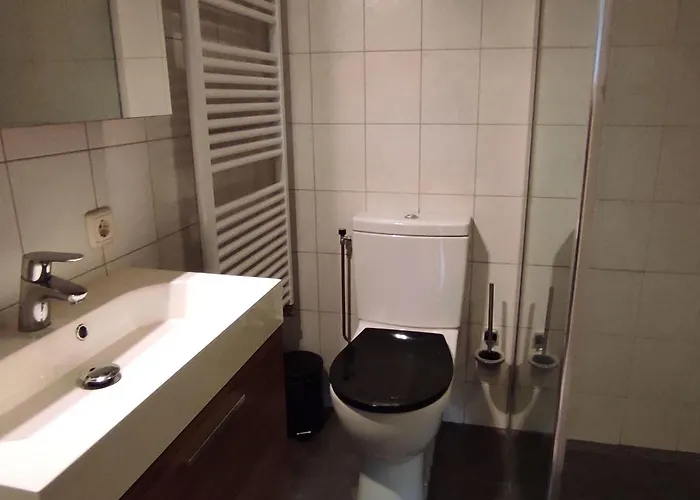 Holiday home Gemuetliches Ferienbungalow Mit Garten By Interhome Callantsoog